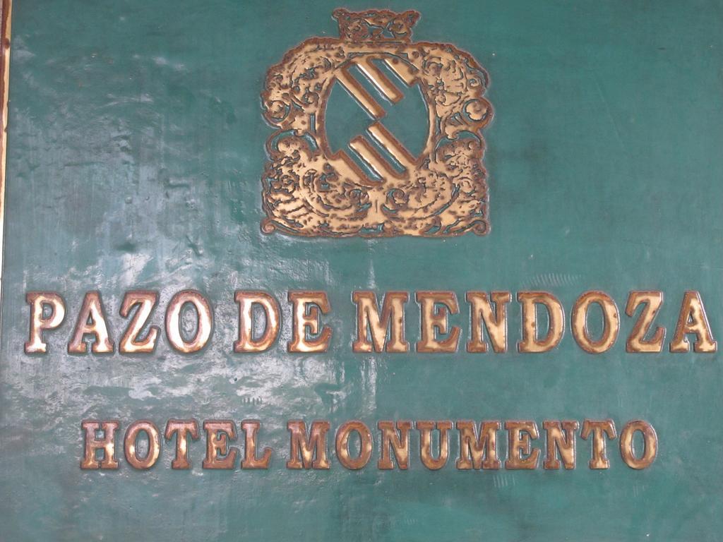 Pazo De Mendoza Hotel Baiona Exterior foto
